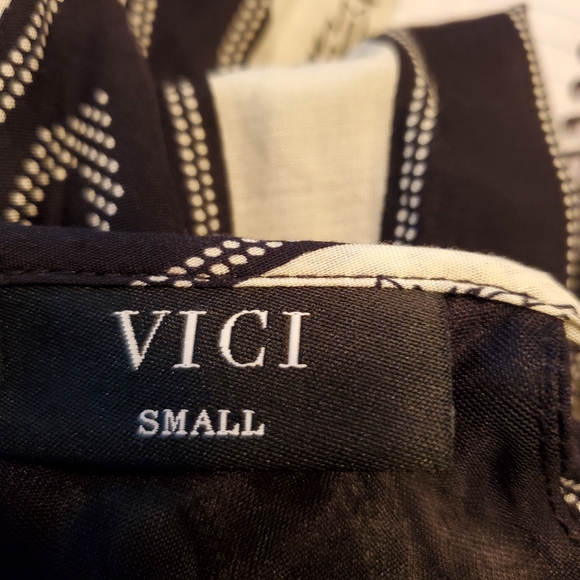 Vici Geo Print Handkerchief Midi Dress - Picture 8 of 9